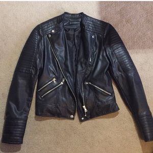 REPOSHING cute leather jacket